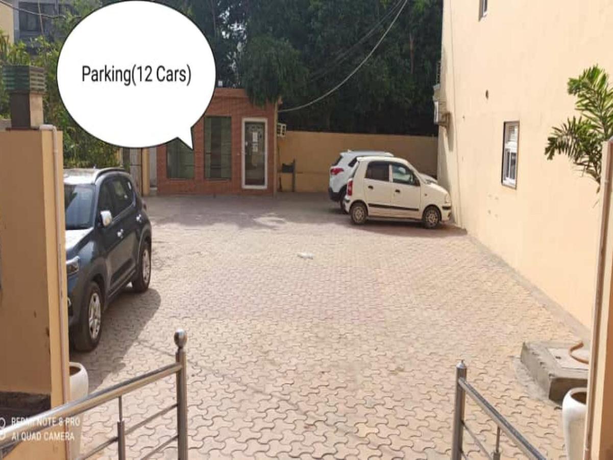 Oyo 74401 Aster Garden Suites Delhi  Exterior photo